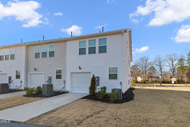 389 Channel Drop Drive, Clayton, NC 27520