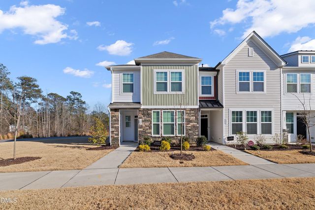 389 Channel Drop Drive, Clayton, NC 27520