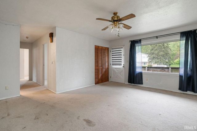 60215 Ruby Street, South Bend, IN 46614