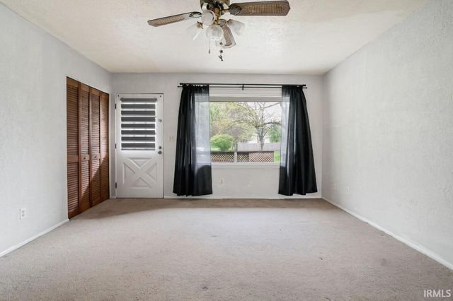 60215 Ruby Street, South Bend, IN 46614