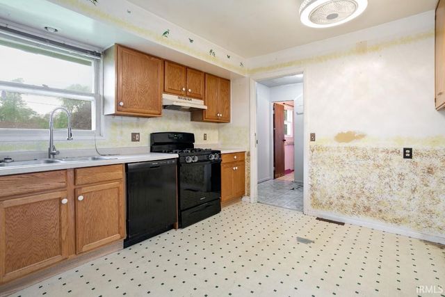 60215 Ruby Street, South Bend, IN 46614