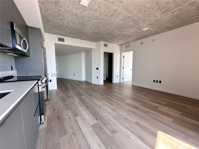 307 SW 5th 2607, Fort Lauderdale, FL 33315