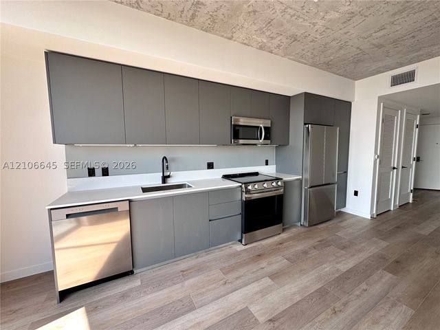 307 SW 5th 2607, Fort Lauderdale, FL 33315