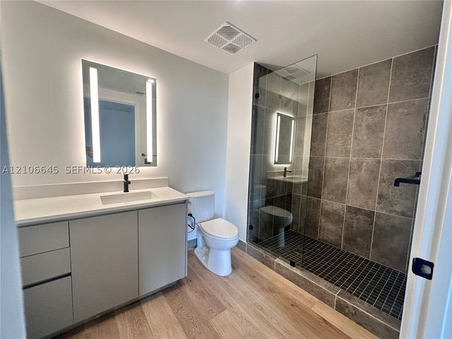 307 SW 5th 2607, Fort Lauderdale, FL 33315