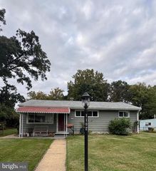 1102 SOMERSET DR, Glen Burnie, MD 21061