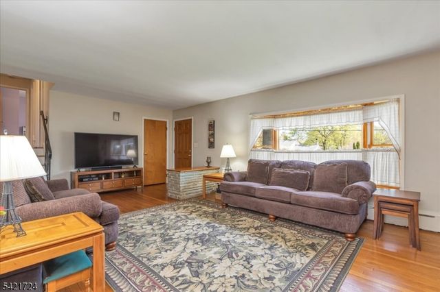 58 Wilson Road, Franklin Twp., NJ 08873