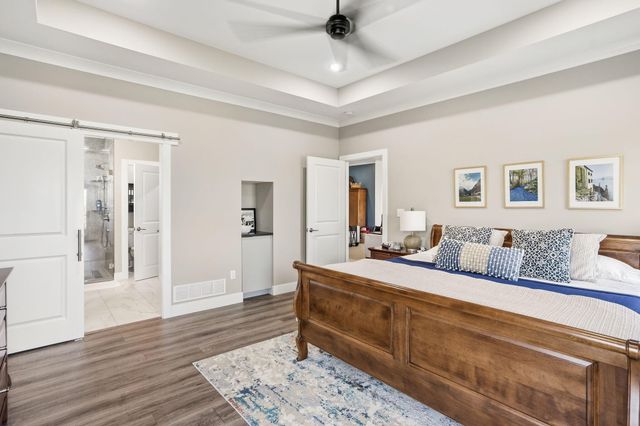 4810 CARLISLE CT, Columbia, MO 65201
