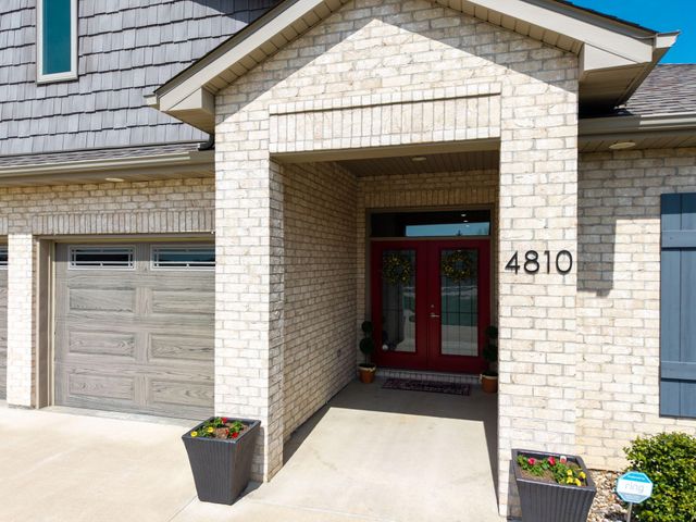 4810 CARLISLE CT, Columbia, MO 65201