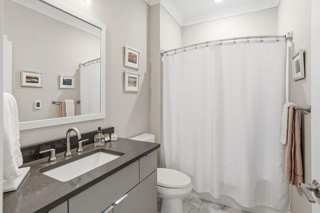 4810 CARLISLE CT, Columbia, MO 65201