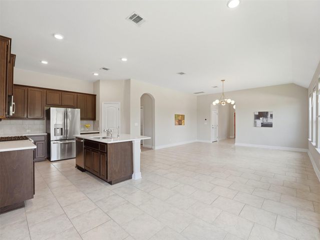 2132 Ringstaff RD, Leander, TX 78641