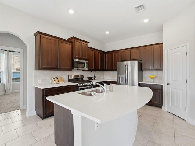 2132 Ringstaff RD, Leander, TX 78641