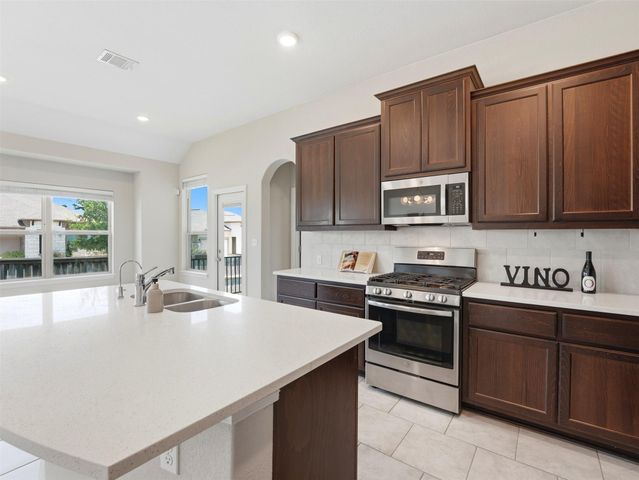 2132 Ringstaff RD, Leander, TX 78641