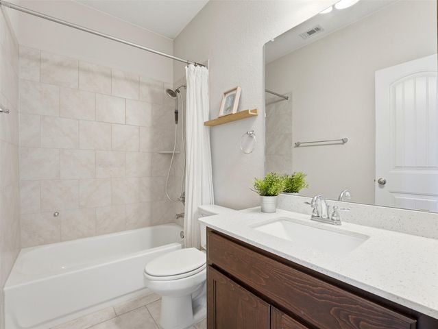 2132 Ringstaff RD, Leander, TX 78641