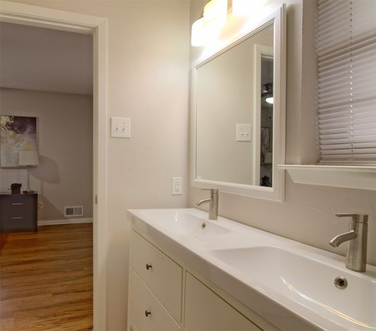 6906 Kiva Lane, Dallas, TX 75227