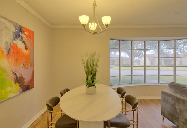 6906 Kiva Lane, Dallas, TX 75227