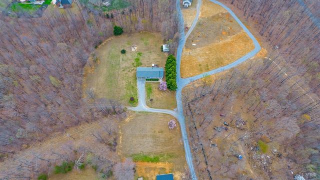 1098 St Paul Church Circle, Forest, VA 24551