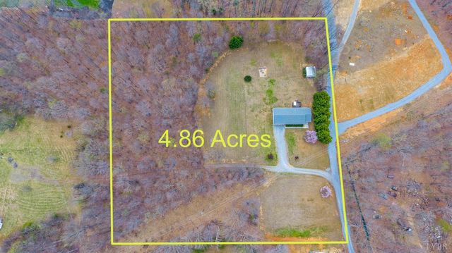 1098 St Paul Church Circle, Forest, VA 24551