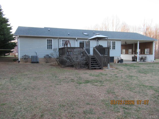 1098 St Paul Church Circle, Forest, VA 24551