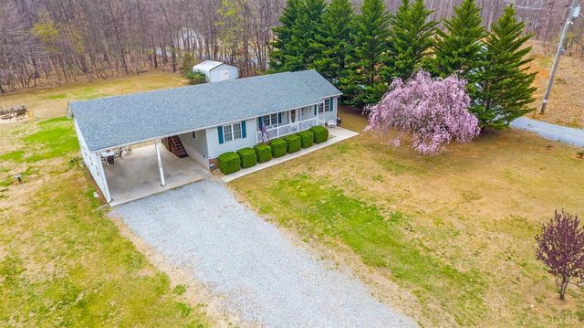 1098 St Paul Church Circle, Forest, VA 24551