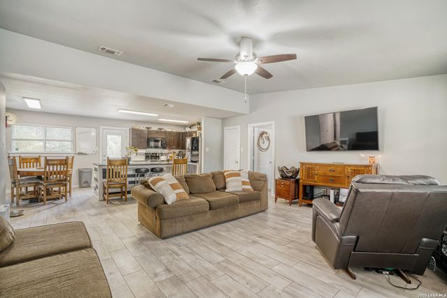 1209 Covered Wagon, Spring Branch, TX 78070