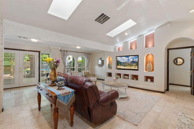 26 Jamerson Road, Belen, NM 87002