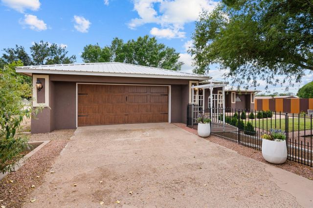 26 Jamerson Road, Belen, NM 87002