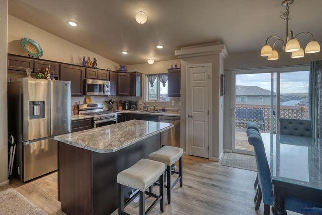 5843 DERRINGER RD, Rapid City, SD 57703