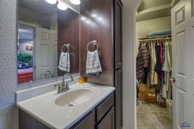 5843 DERRINGER RD, Rapid City, SD 57703