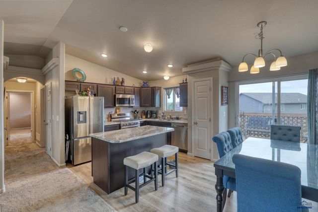 5843 DERRINGER RD, Rapid City, SD 57703