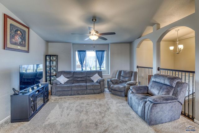 5843 DERRINGER RD, Rapid City, SD 57703