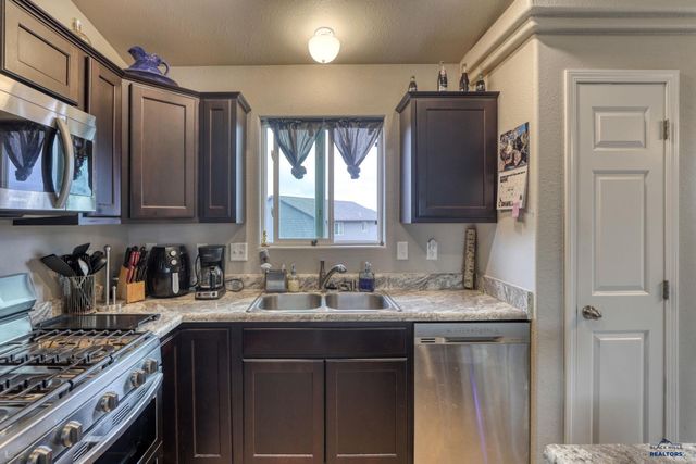 5843 DERRINGER RD, Rapid City, SD 57703
