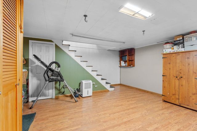 84 Hampson St, Dracut, MA 01826