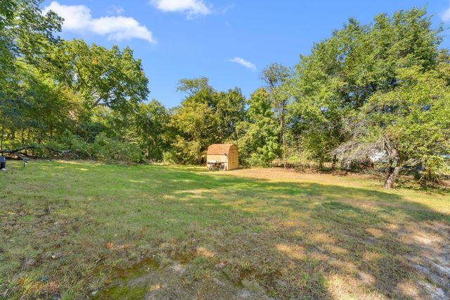 84 Hampson St, Dracut, MA 01826