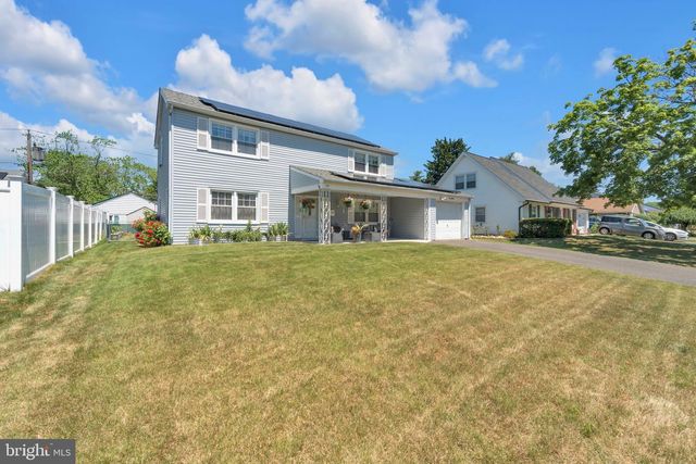 115 MIDDLEBURY LN, Willingboro, NJ 08046