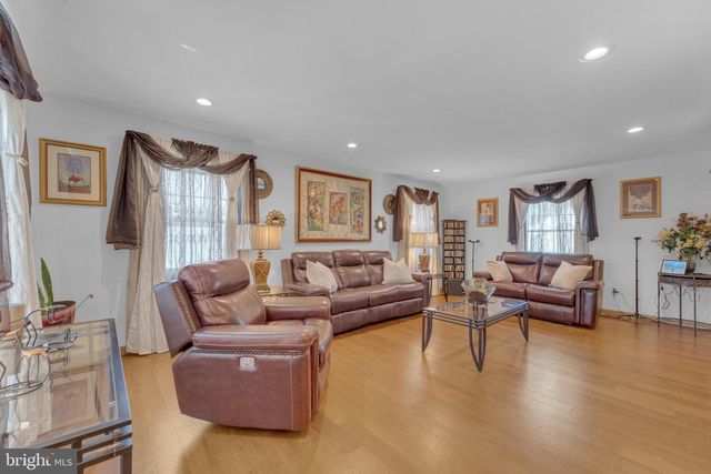 115 MIDDLEBURY LN, Willingboro, NJ 08046