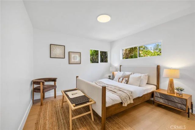 15550 Otsego Street, Encino, CA 91436