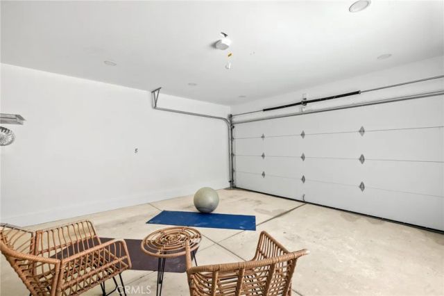 15550 Otsego Street, Encino, CA 91436