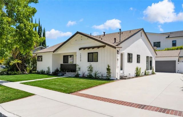 15550 Otsego Street, Encino, CA 91436