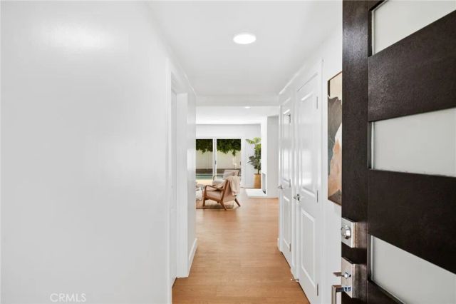 15550 Otsego Street, Encino, CA 91436