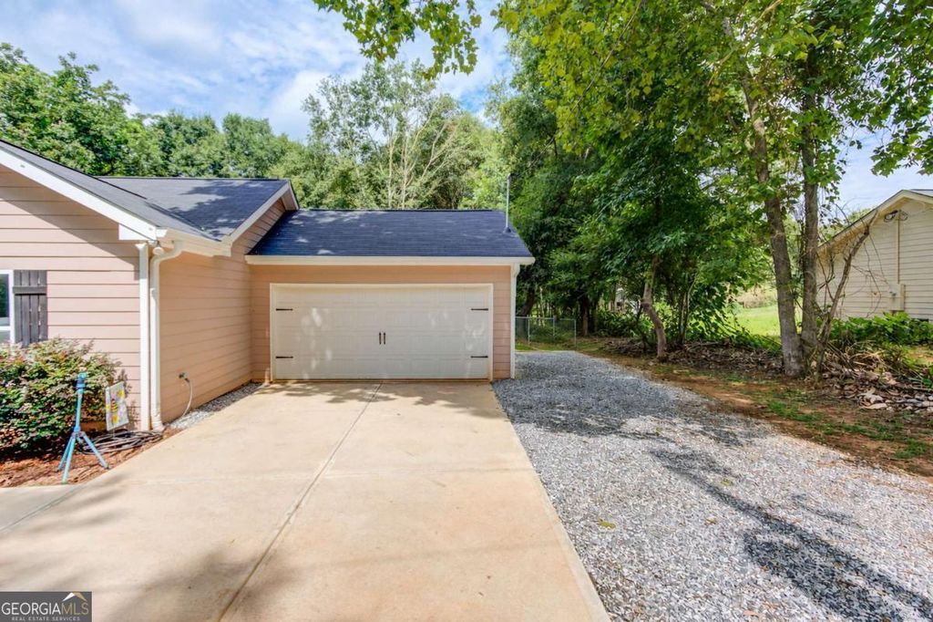 418 Starrs Bridge Road, Canon, GA 30520 — photo 4