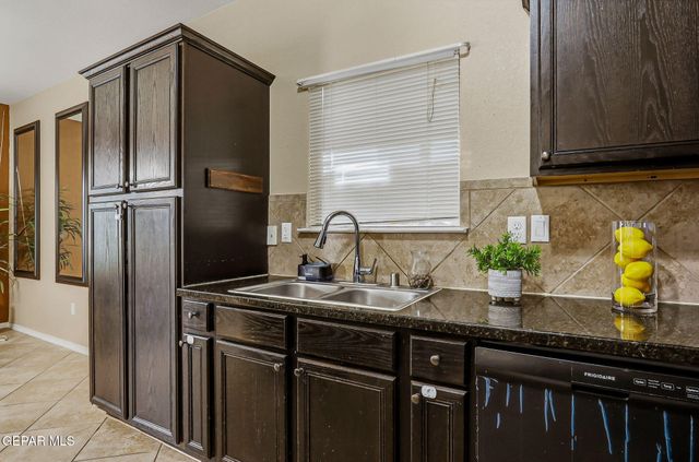 14215 SILVER POINT Avenue, El Paso, TX 79938