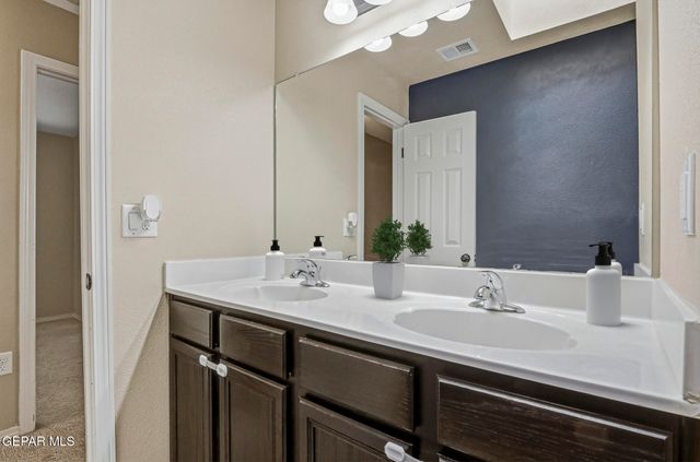 14215 SILVER POINT Avenue, El Paso, TX 79938