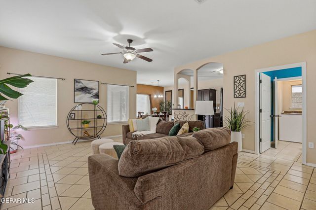 14215 SILVER POINT Avenue, El Paso, TX 79938