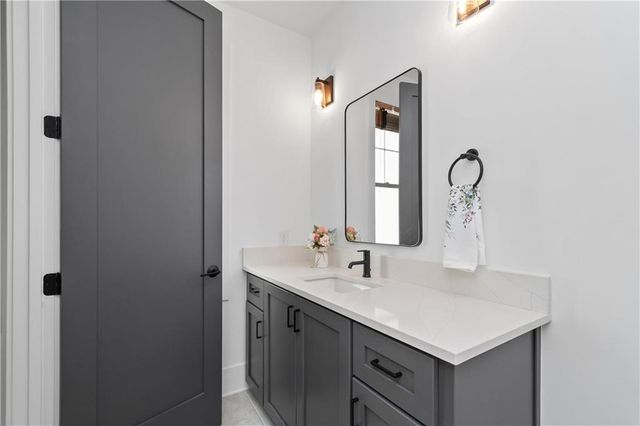 220 Arbor Garden Circle, Newnan, GA 30265