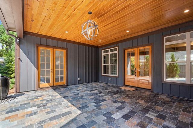 220 Arbor Garden Circle, Newnan, GA 30265