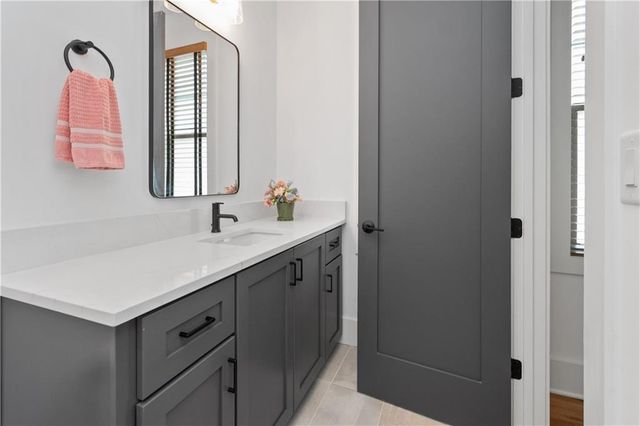220 Arbor Garden Circle, Newnan, GA 30265