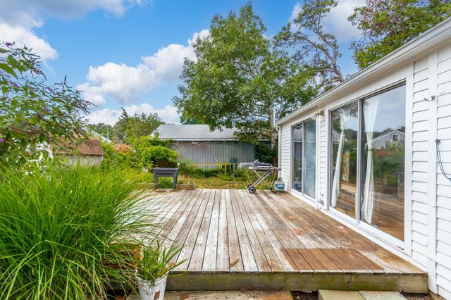 43 Evergreen St, Yarmouth, MA 02664