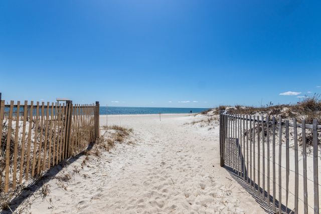 43 Evergreen St, Yarmouth, MA 02664