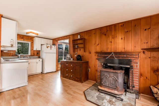 43 Evergreen St, Yarmouth, MA 02664