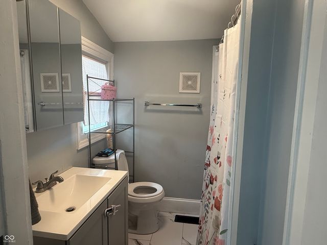 1014 E Market Street, Crawfordsville, IN 47933